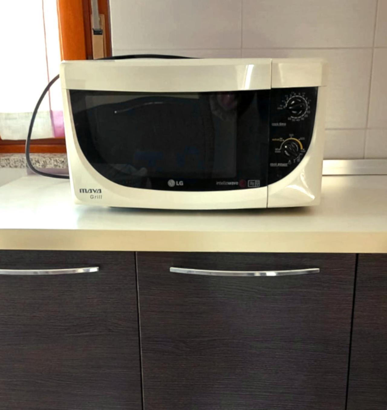 La Dolce Vita - Appartamento Con Parcheggio Privato Vicino Al Centro E All'Ospedale Asti Exteriör bild