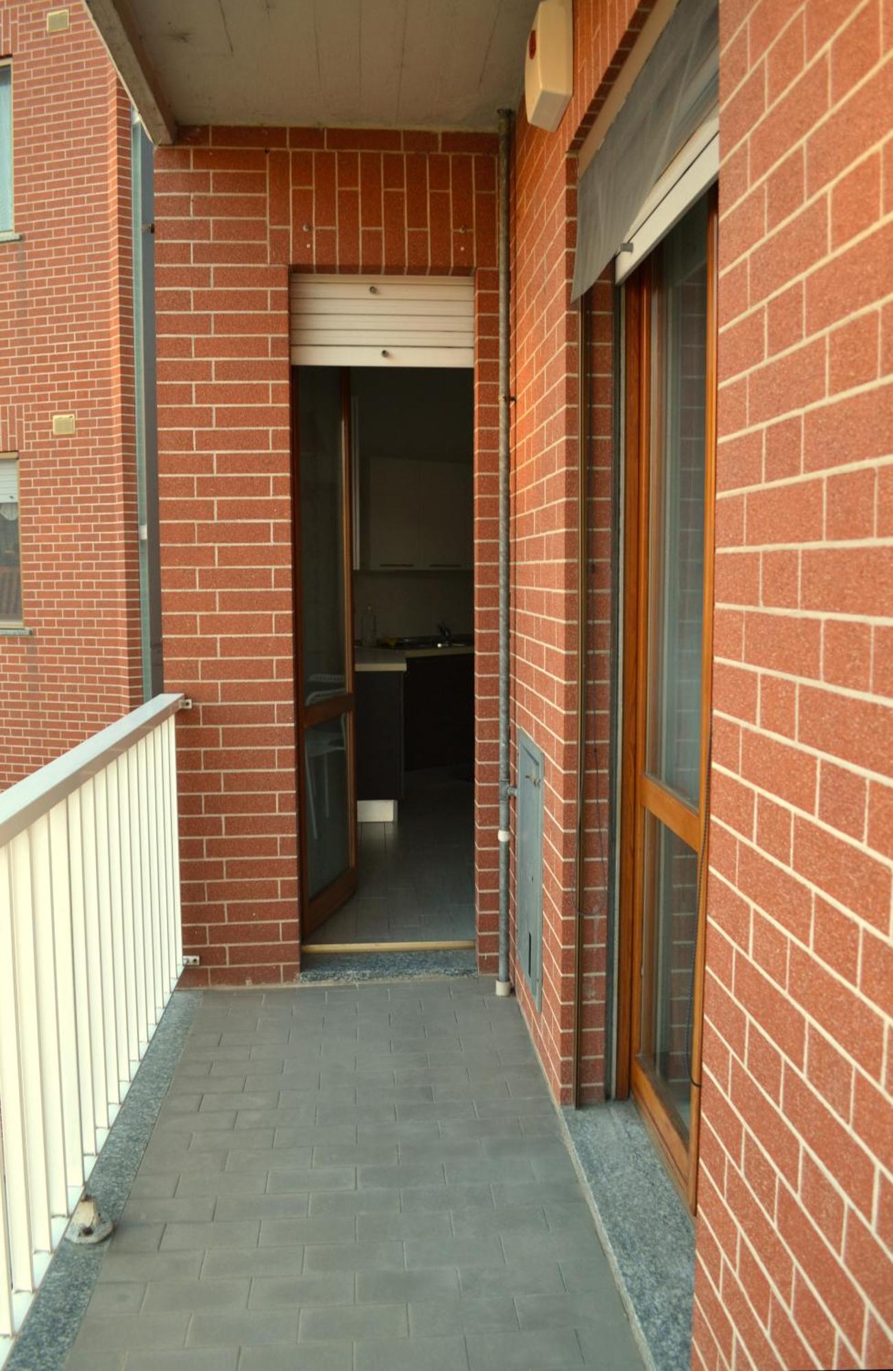 La Dolce Vita - Appartamento Con Parcheggio Privato Vicino Al Centro E All'Ospedale Asti Exteriör bild