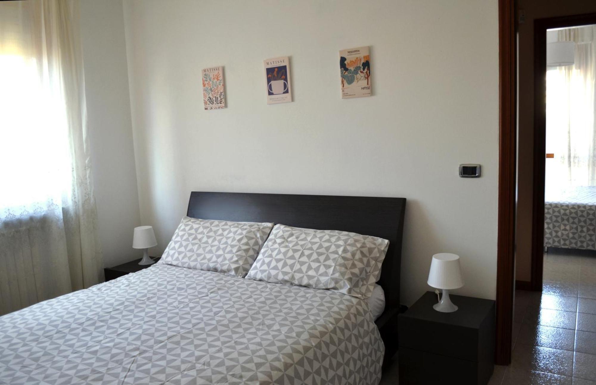 La Dolce Vita - Appartamento Con Parcheggio Privato Vicino Al Centro E All'Ospedale Asti Exteriör bild